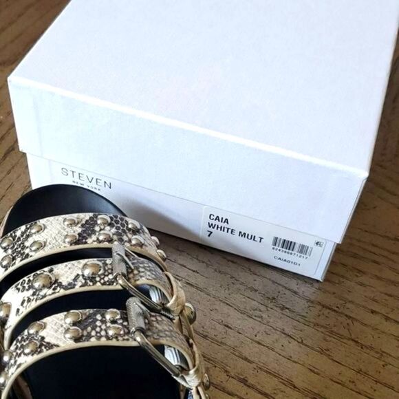 Size 8 studded Steven New York Sandals NWT. - Picture 6 of 6